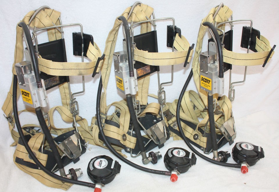   INDUSTRIAL Air Pack SCBA Harness 2216 Air Pak Low Pressure Very Nice