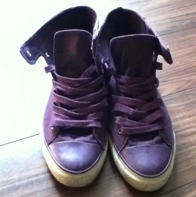 Mens Levis Austin Eggplant Shoes Sz. 9.5