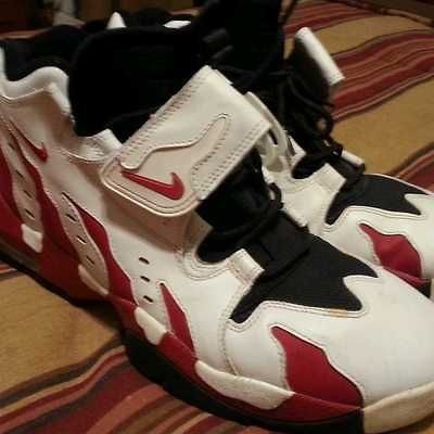 deion sanders shoes in Athletic