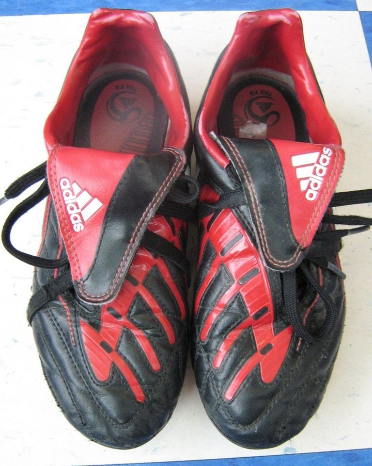 ADIDAS PREDATOR PULSADO TRAXION SOCCER CLEATS BOOTS SHOES BOYS SIZE 3