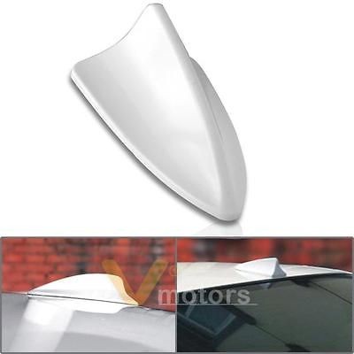 Cadillac CTS antenna