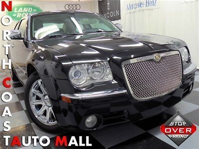 Chrysler  300 Series 4dr Sdn 300C 2006(06)300C HEMI V8 BLACK EXTERIOR 