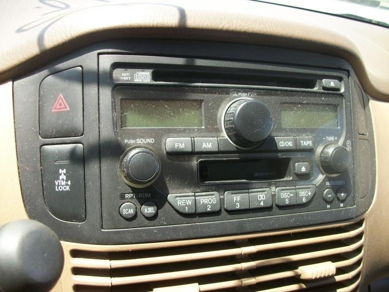 03 04 05 HONDA PILOT AUDIO EQUIPMENT AM FM CASSETTE​ CD PLAYER