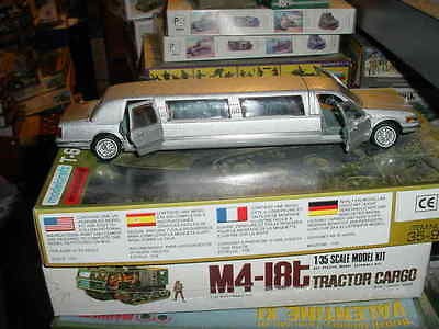 lincoln town car in Toys & Hobbies