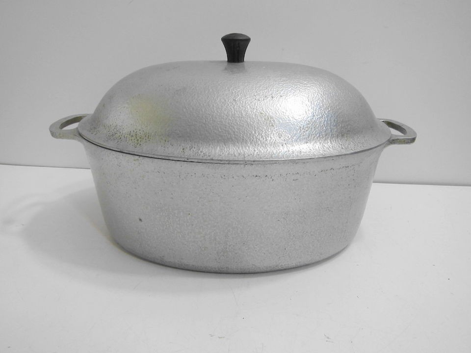 club aluminum dutch oven in Aluminum