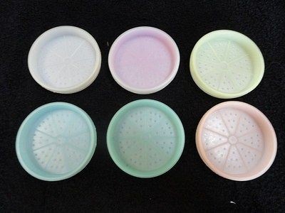 Vintage Tupperware Tumbler Pastel Wagon Wheel Coasters