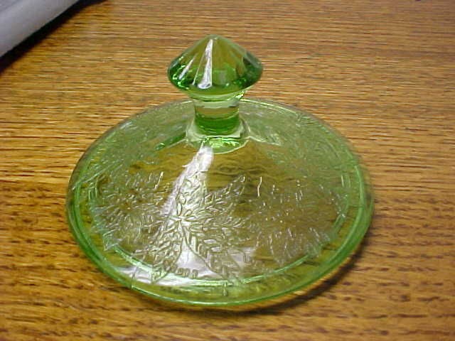 VINTAGE JEANNETTE GLASS GREEN DEPRESSION GLASS POINSETTIA SUGAR BOWL 