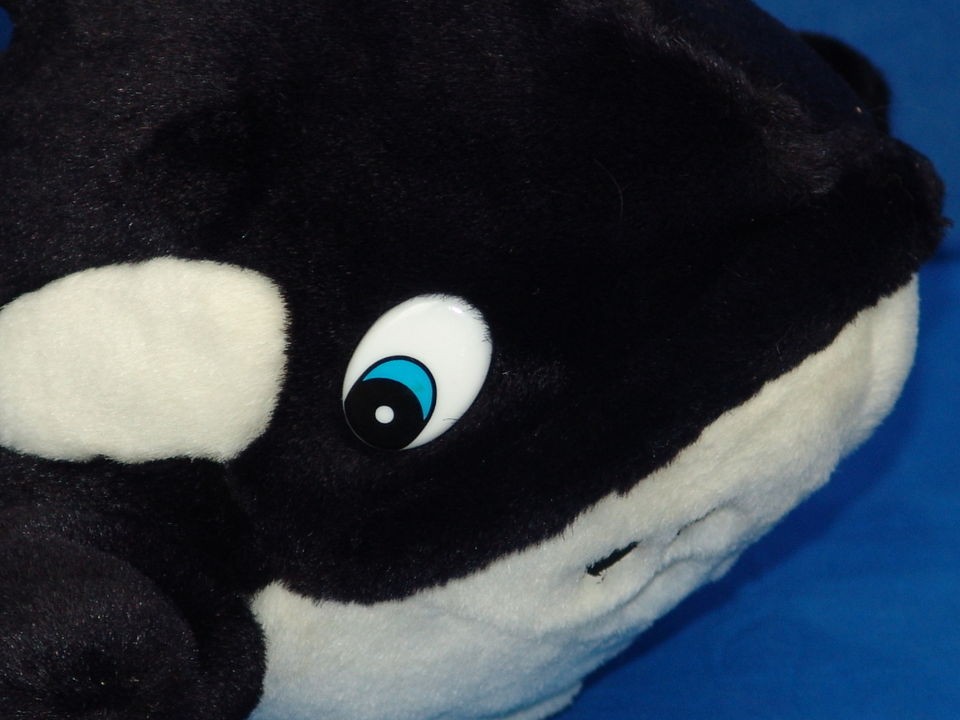   1995 FREE WILLY DAKIN KILLER WHALE ORCA MOVIE PLUSH STUFFED ANIMAL TOY