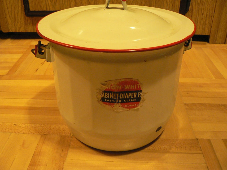 ANTIQUE ENAMELWARE DIAPER PAIL CHAMBER POT BUCKET W/LID WHITE RED POT 