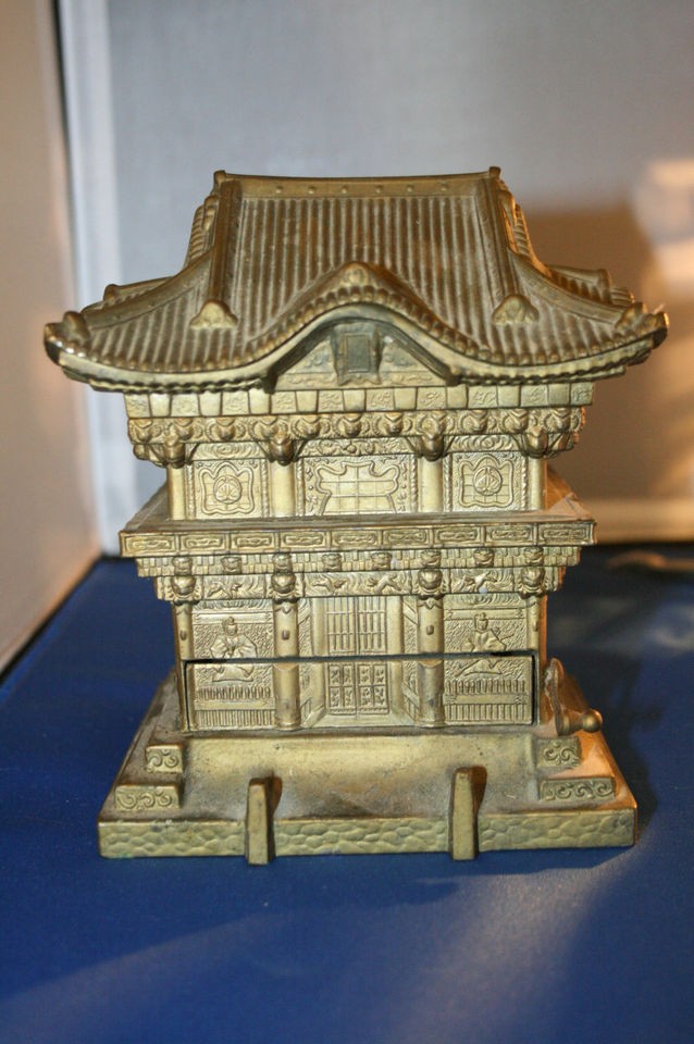   Japanese Temple Cigarette Dispenser   Made in Occupied Japan   Nice