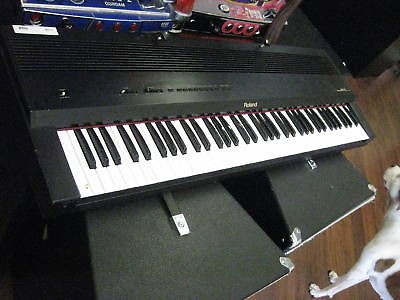 The Roland KR 33 Digital Piano With Stand Chicagoland