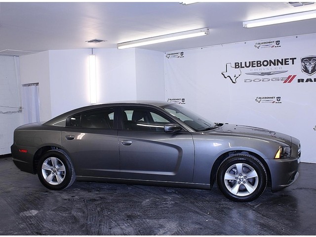 Dodge  Charger 4dr Sedan SE LIKE NEW Sporty  Touch Screen Push 