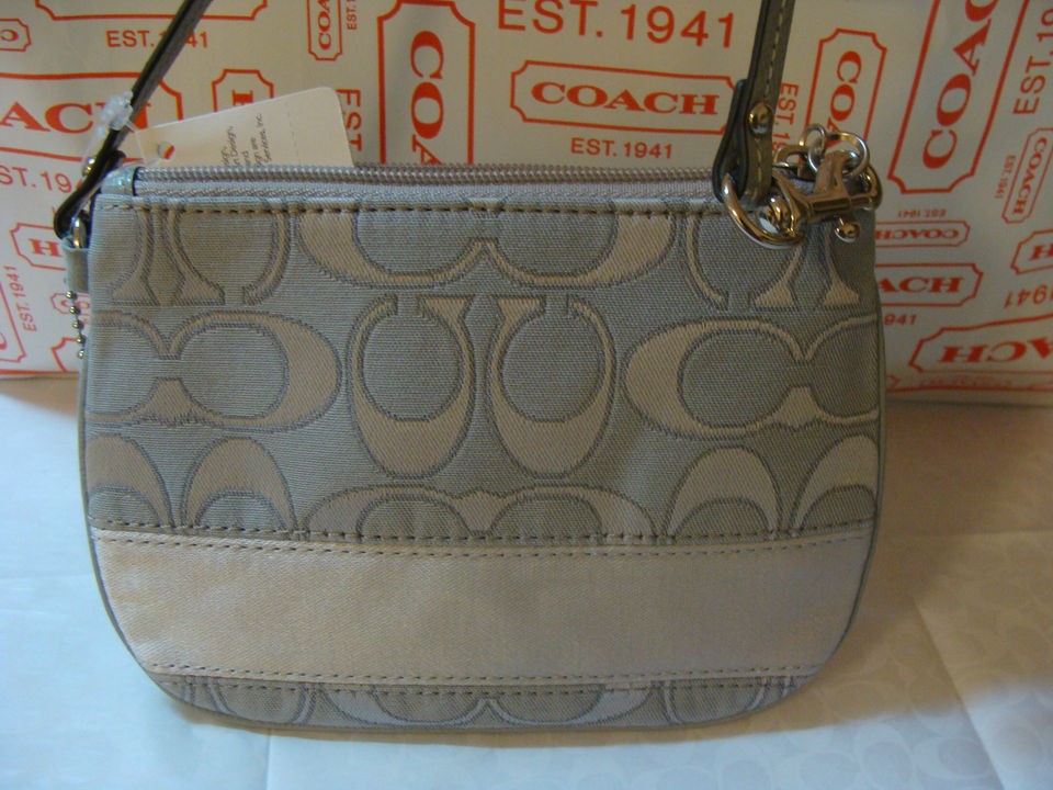 Coach NWT Signature Stripe Outline C Wristlet Silver Grey wallet 