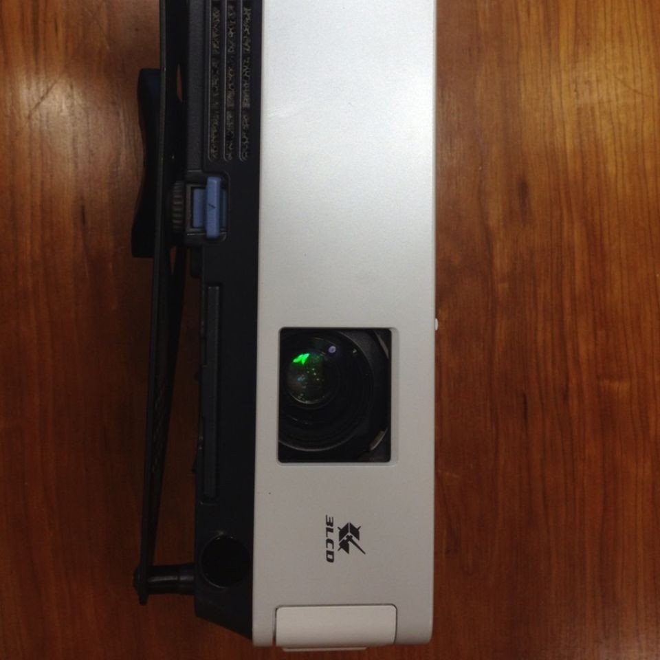 Epson EMP 1715 Multimedia Projector w/ Ceiling Mount