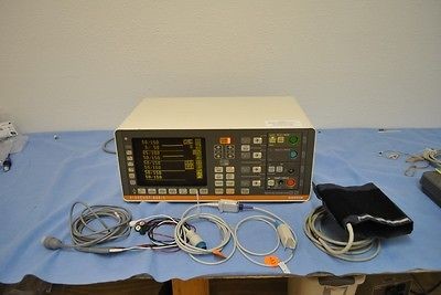 SIEMENS SIRECUST 404 1N PATIENT MONITOR ECG SPO2 NIBP FREE SHIP WITH 