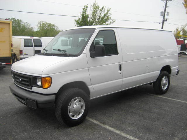 Ford  E Series Van E 350 Super E 350 Cargo Van w/ Bins & Racks 