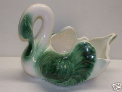 VINTAGE HULL POTTERY CORONET SWAN PLANTER #213