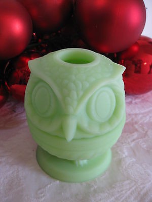 Lovely FENTON GLASS LIME SHERBET COLOR   OWL FAIRY LAMP Very Good 