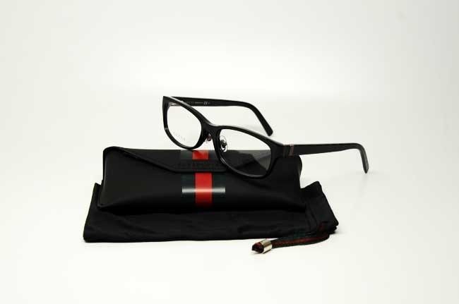 gucci glasses in Womens Accessories