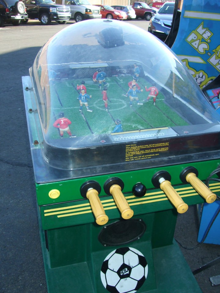 Ice brand KIXX SOCCER Bubble Hockey Style Arcade Machine   Works Great 