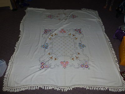 Vintage Hand Embroidered Bedspread Flower Design 70x78 Queen