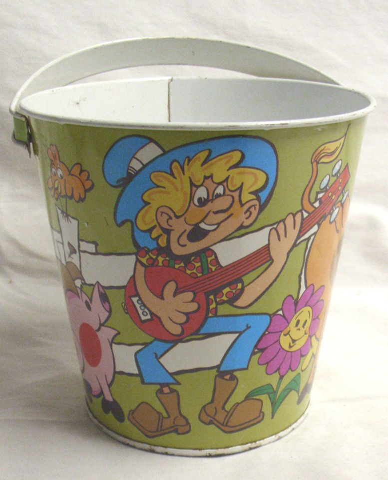 OHIO ART THE FARMER IN THE DELL COMIC TIN TOY SAND BUCKET TOY 1960s