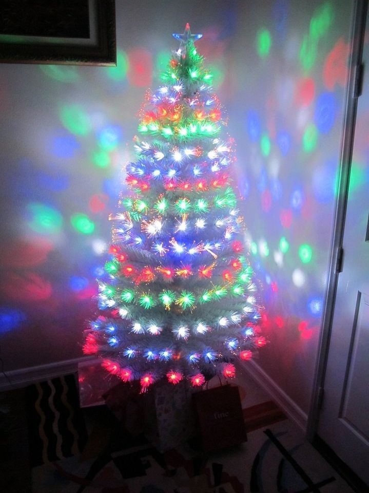 PRE LIT FIBER OPTIC ARTIFICIAL CHRISTMAS TREE w/ 200+ MULTI COLOR 