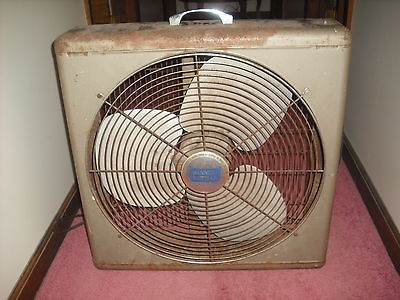 VINTAGE METAL MANNING BOWMAN BOX FAN ATTIC WINDOW 3 SPEED