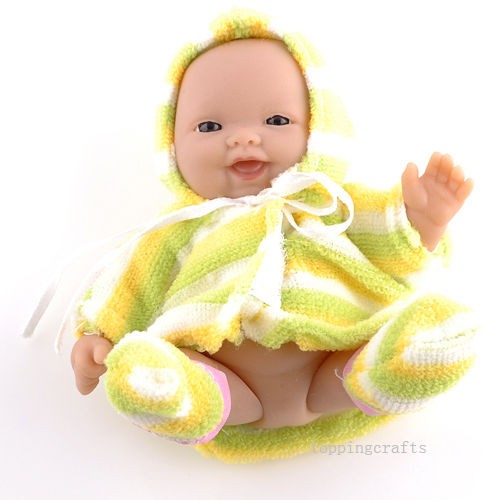   Lifelike Polyethylene Reborn Lifelike Baby Doll Yellow Clothes T8609