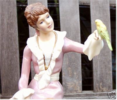 RARE FRANKLIN MINT BUDGERIGAR SOCIETY BIRD LADY STATUE