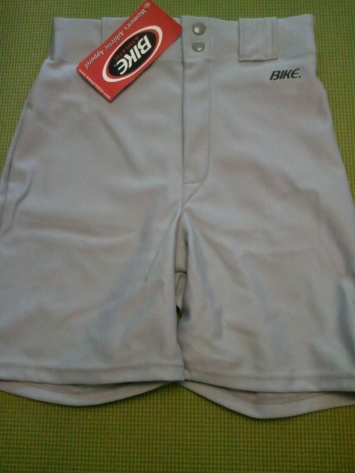 Gray Bike Athletic Womens L Softball Coaches Shorts w/Belt Loops NEW