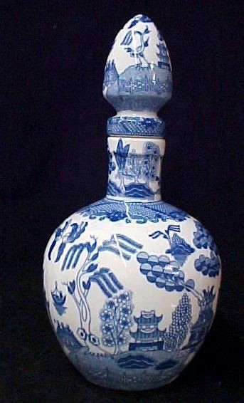 blue willow jar in China & Dinnerware