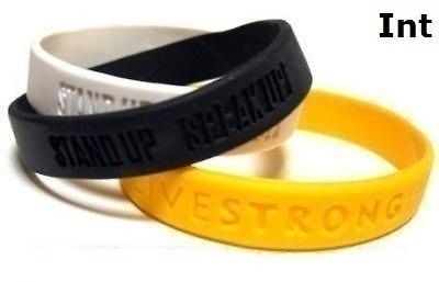   BRACELETS STAND UP SPEAK UP + LIVESTRONG MESSI RONALDO VILLA BECKHAM