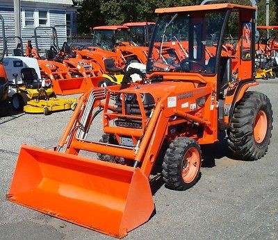   TRACTOR B7800 WITH LOADER AND CAB, USED CAB, CLEAN, CLEAN,CLEAN