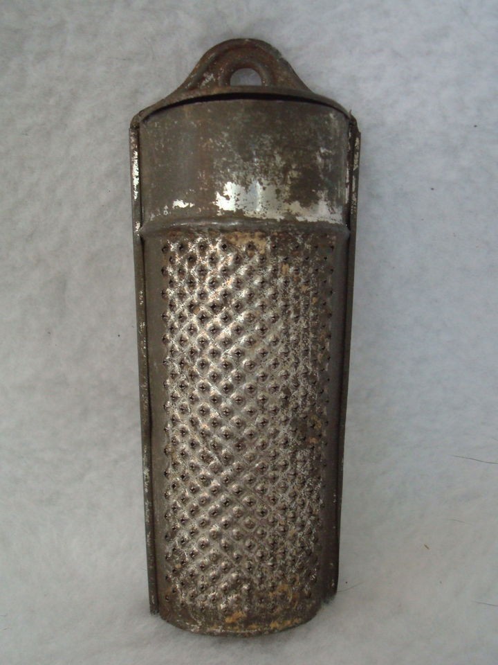 ANTIQUE NUTMEG GRATER Hanging Wall Kitchen Collectible PRIMITIVE