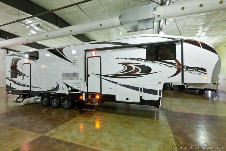 toy hauler fifth wheel in Fifth Wheel RVs