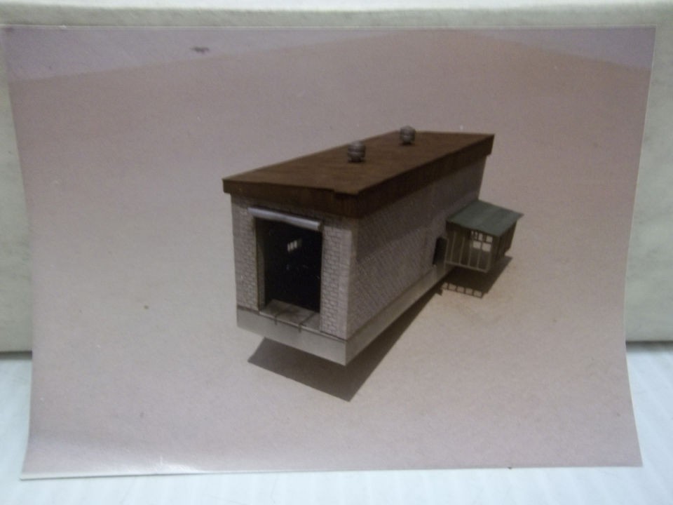 THOMAS A YORKE ENT.CONCRETE BLOCK ENGINE SHED RESIN CASTING MODEL KIT