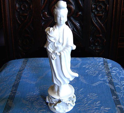porcelain kwan yin statue in Kwan yin