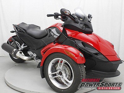 Can Am  Spyder GS SM5 2009 CAN AM SPYDER GS SM5 MANUAL SHIFT W 