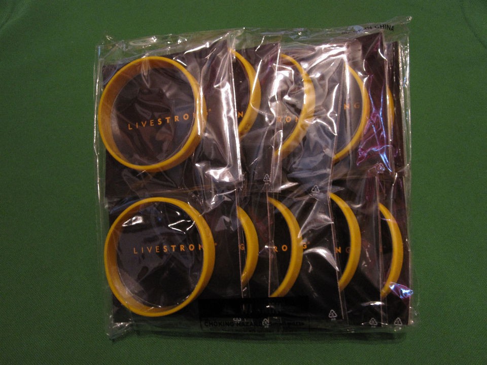 10) ADULT NIKE Lance Armstrong LiveSTRONG BRACELETS BANDS