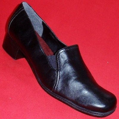 NEW Womens AEROSOLES PEACEMAKER Black Loafers Slip On Heels Office 