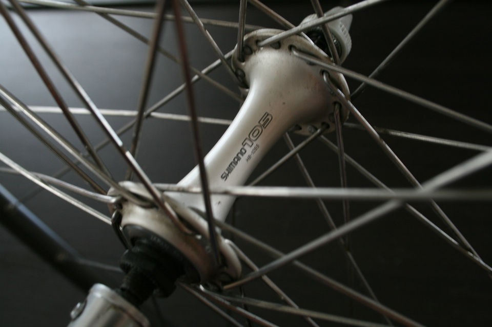 Front Wheel Ambrosio mod. Super Elite, 700c + Hub Shimano mod. 105 