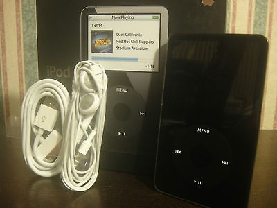 AUTHENTIC RARE Apple iPod classic 5th Generation Black (30 GB 