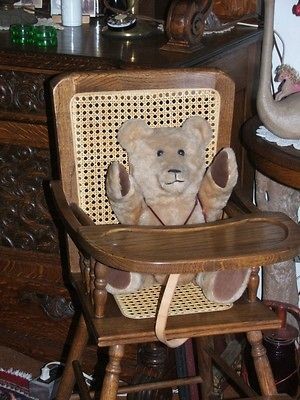 Golden Oak Child’s Dining Room High Chair Traditional Country Style