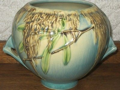 roseville pottery in Pottery & Glass