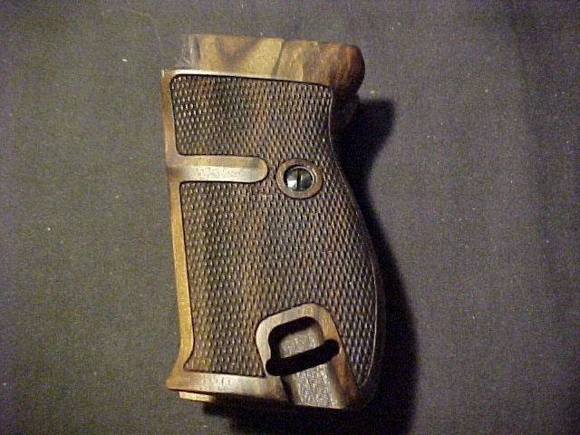 Walther P38 P1 P 38 Fine English Walnut Checkered Pistol Grips Rare 