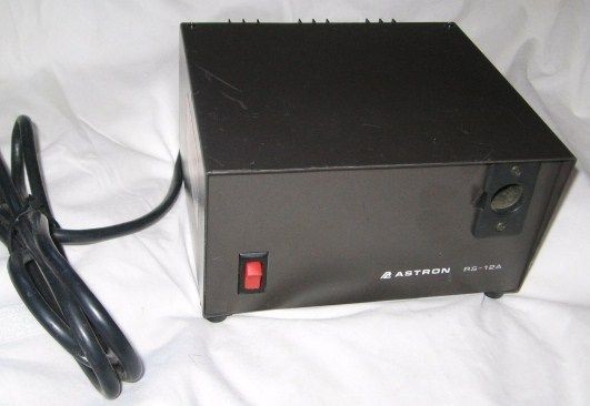 ASTRON RS 12A POWER SUPPLY CIGARETTE RECEPTACLE HAM