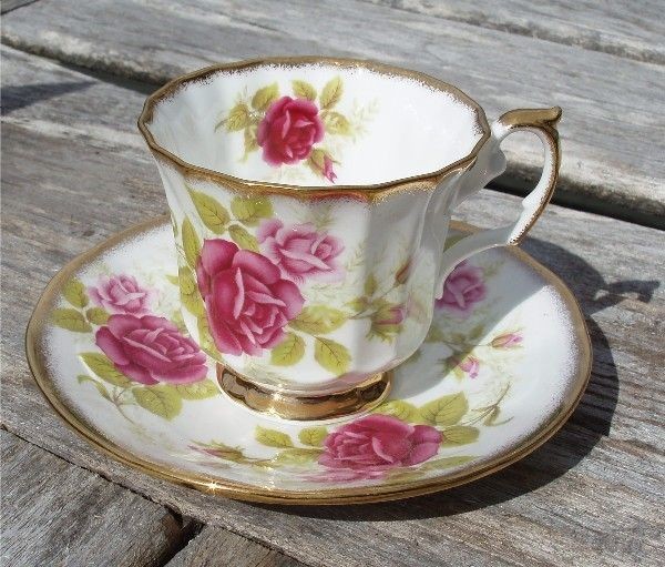 Staffordshire Crownford Queens Fine Bone China Cup & Saucer, England 