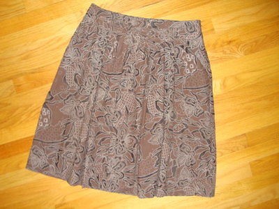 NWT CLOZE BROWN FLORAL SKIRT 12 L $79 STEIN MART