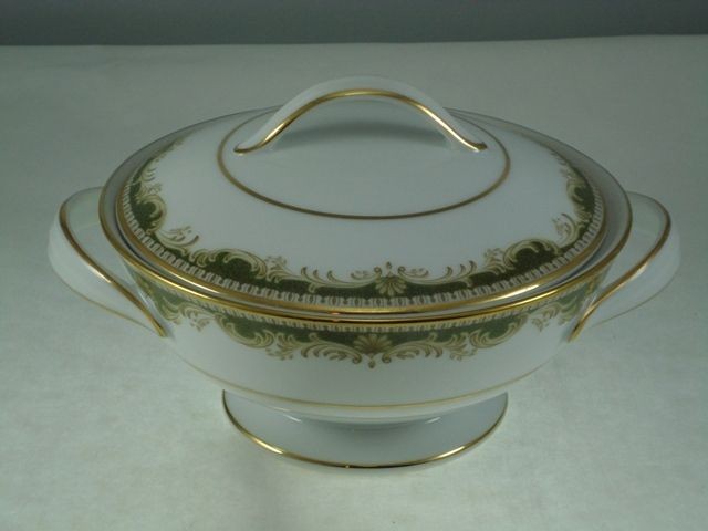 NORITAKE WARRINGTON # 6872 SUGAR BOWL WITH LID